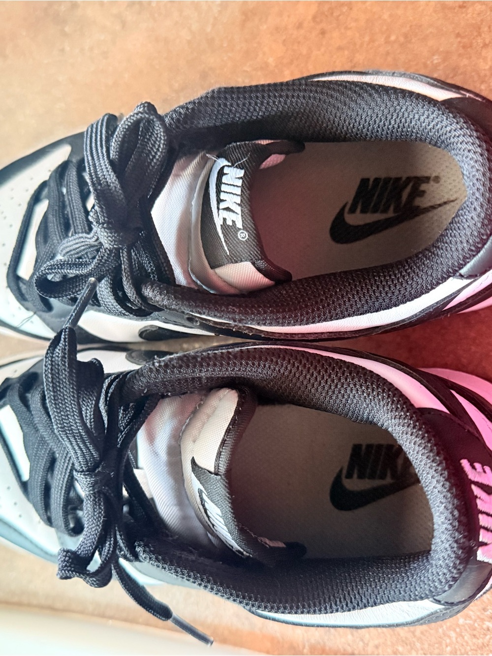 Nike Women’s Black and White Low-Top Sneakers - Picture 5 of 5